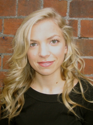 Neasa Ni Chuanaigh Headshot Color